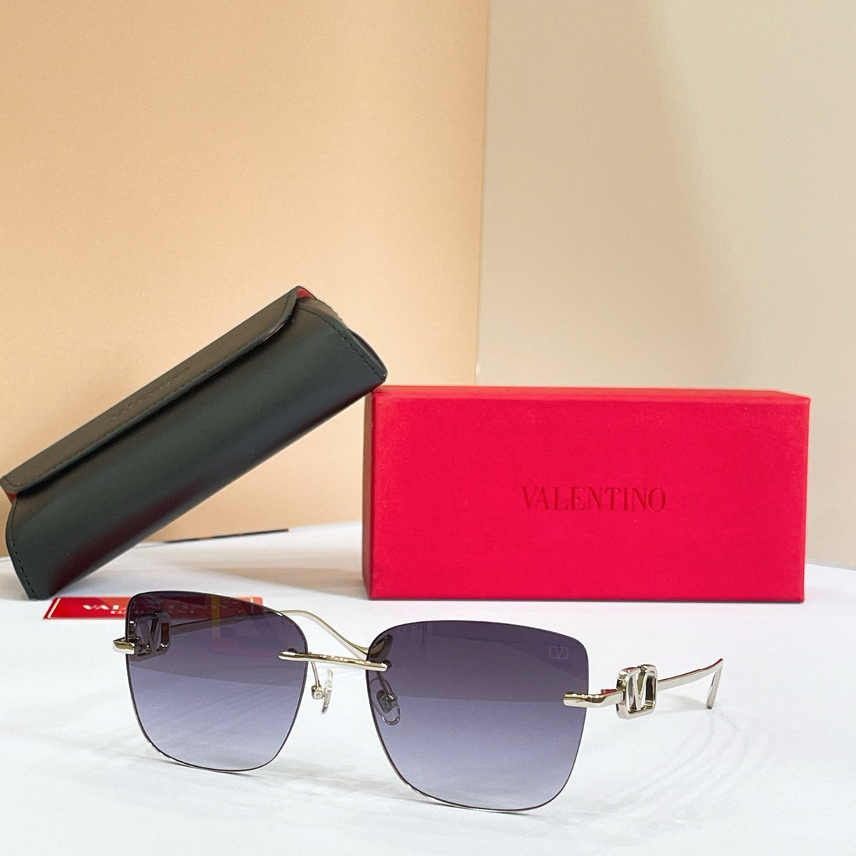 Valentino VLS-189 Sunglasses